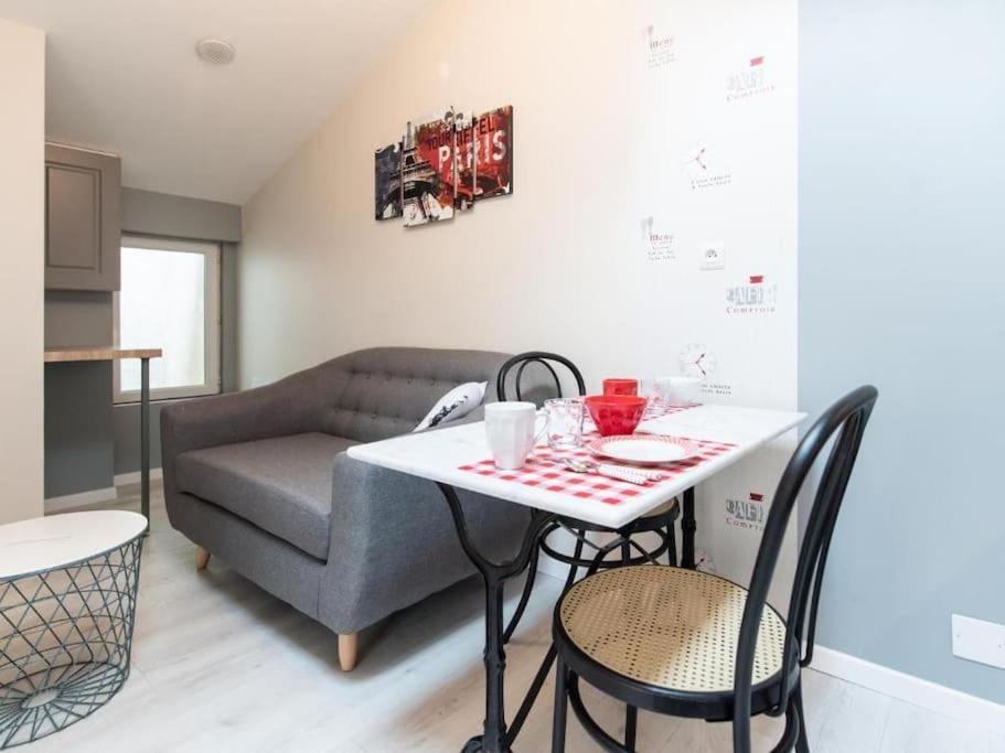 Le Paris Eiffel - Appartement Cosy En Plein Centre Bourgoin-Jallieu Eksteriør bilde